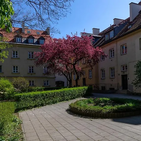 Old Town Fashioned Rycerska By Renters